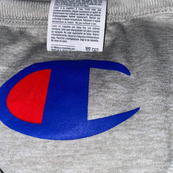 Excellent condition Champion mesh over tee shirt - Picture 4 of 6